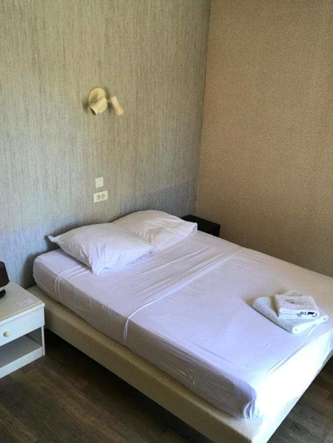 Hotel De La Gare Verchamp Luaran gambar