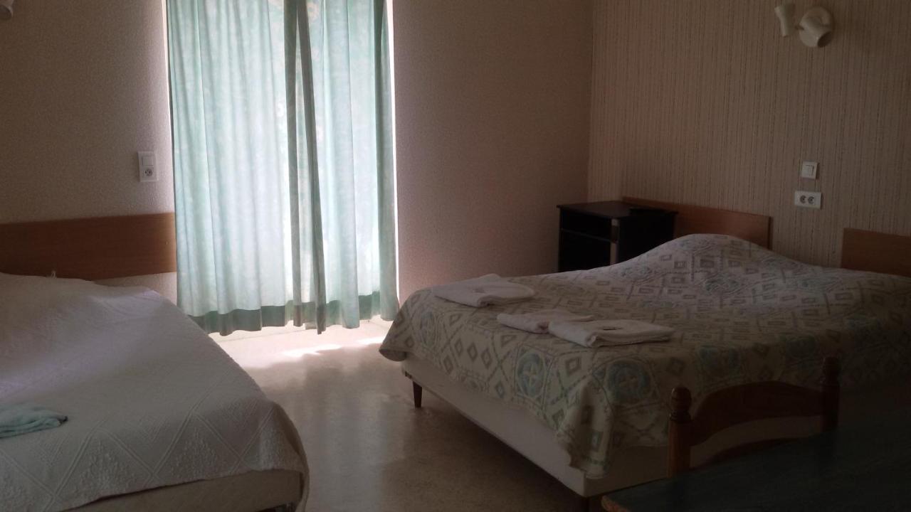 Hotel De La Gare Verchamp Luaran gambar